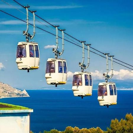 Beautiful Apartment Taormina Bagian luar foto