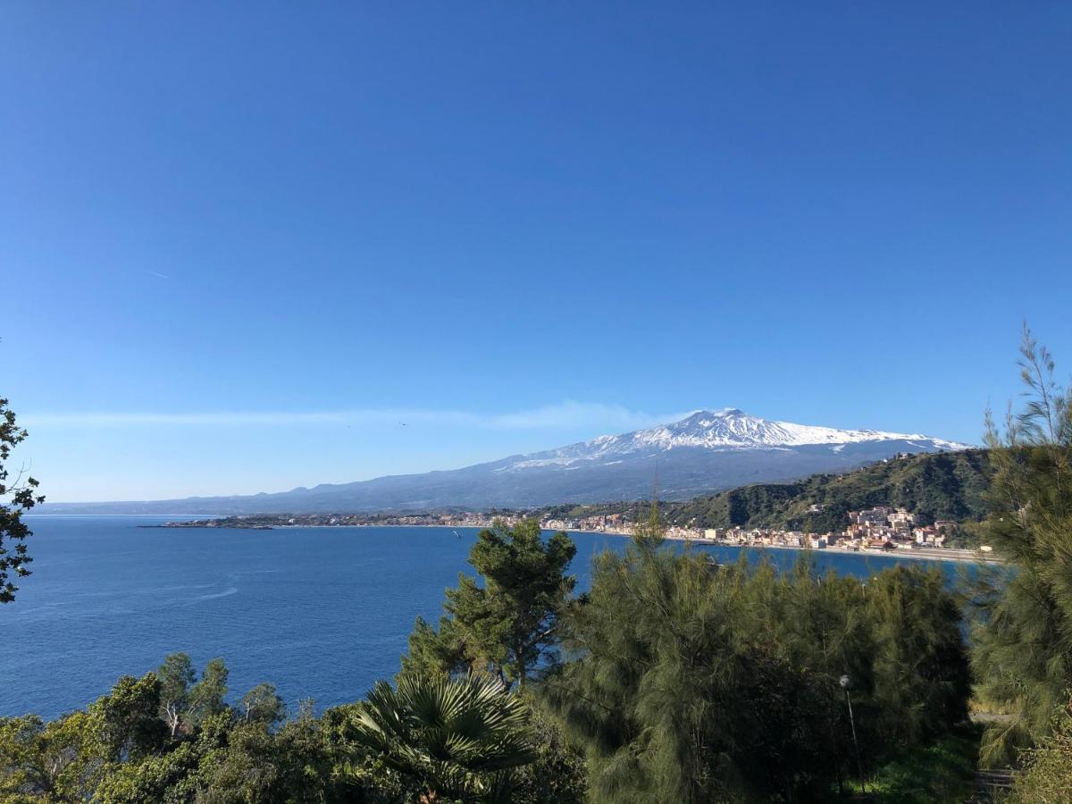 Beautiful Apartment Taormina Bagian luar foto