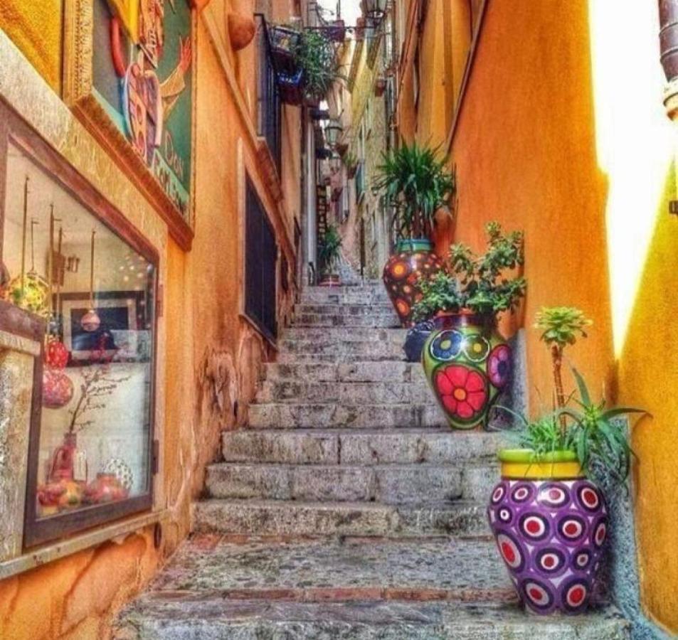 Beautiful Apartment Taormina Bagian luar foto