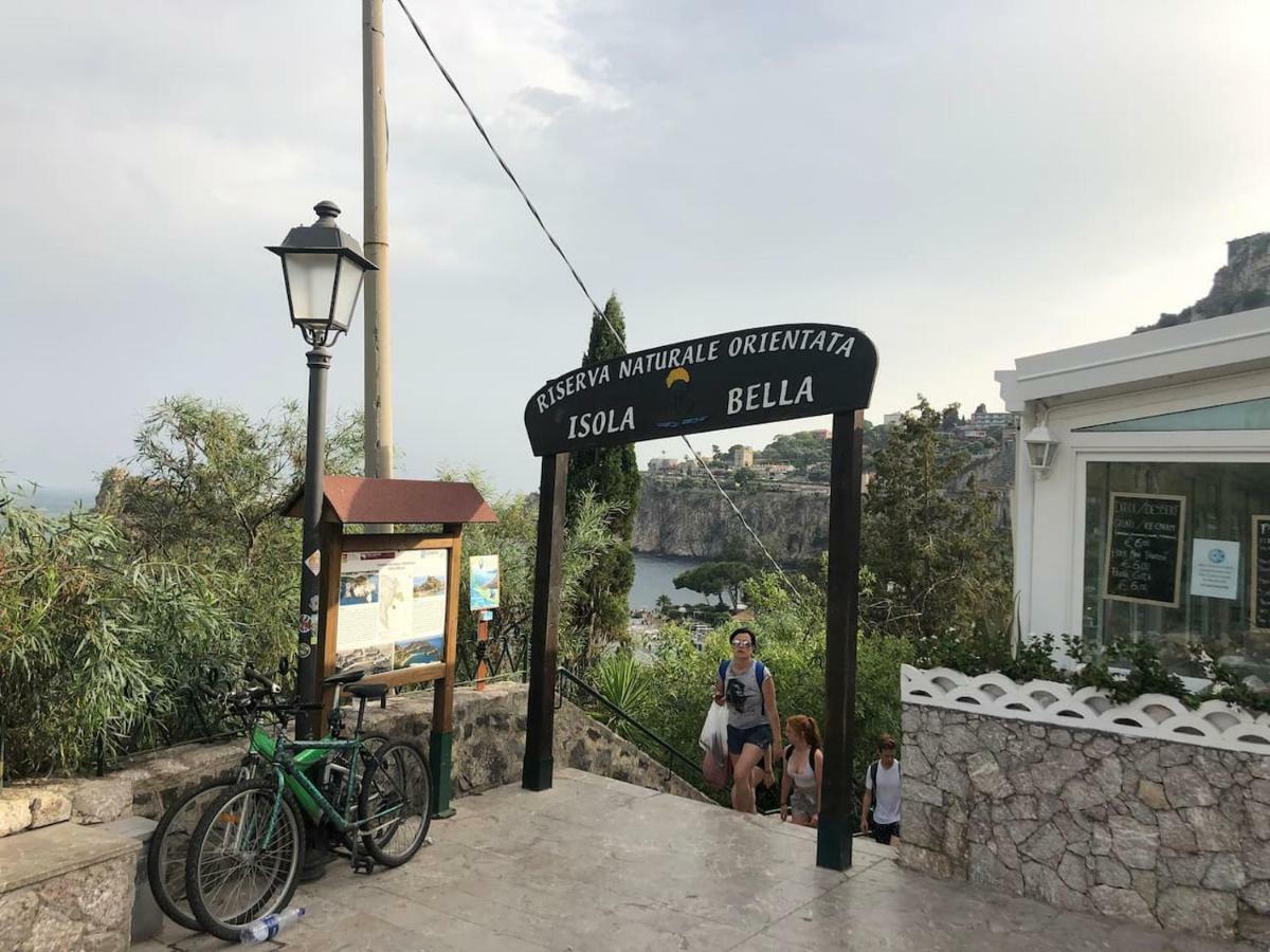 Beautiful Apartment Taormina Bagian luar foto