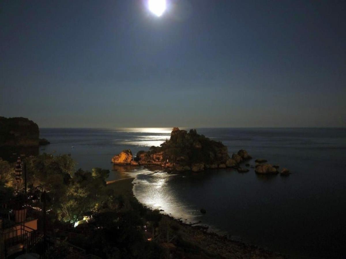 Beautiful Apartment Taormina Bagian luar foto