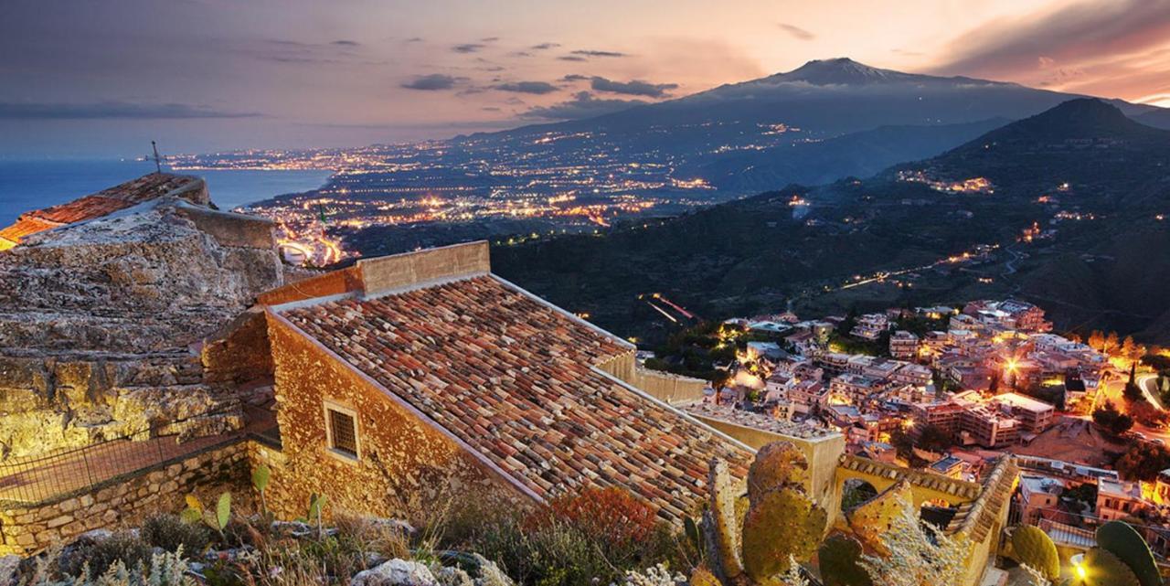 Beautiful Apartment Taormina Bagian luar foto